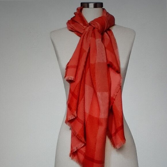 New Universal Thread Wrap 60×40" Women's New In Package - Picture 1 of 3